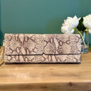 Alfani Genuine Leather Snakeskin Clutch/ Hand Bag With Wrist Strap NWOT